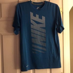 NWOT Nike Dry Fit (S)